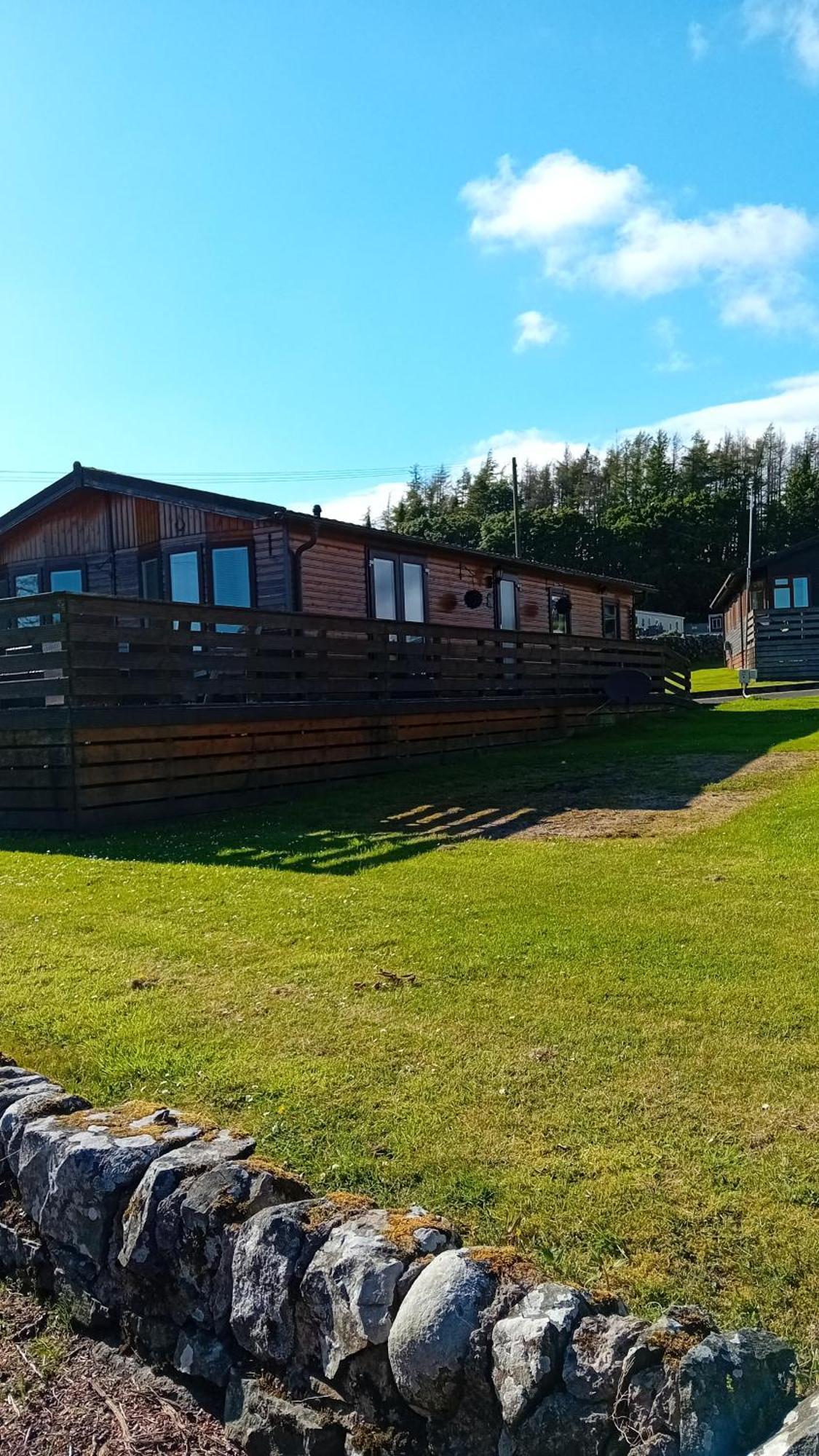 Baytree Lodge At Three Lochs Holiday Park, New Ask About Our Packages Birthday ,Anniversary,Family,Pamper Packages Available Balminnoch ภายนอก รูปภาพ